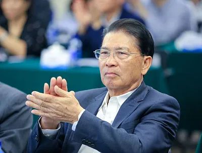 美的老板何享健的命运,美的老板何享健资产排名