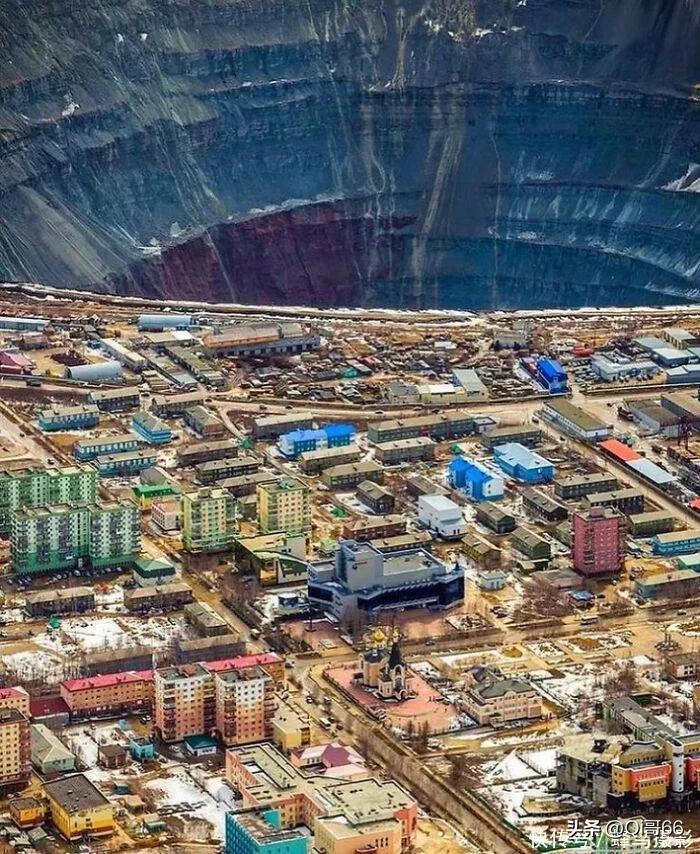 四十四个世界上最巨大的物体 (世界上最奇葩的巨型物体)