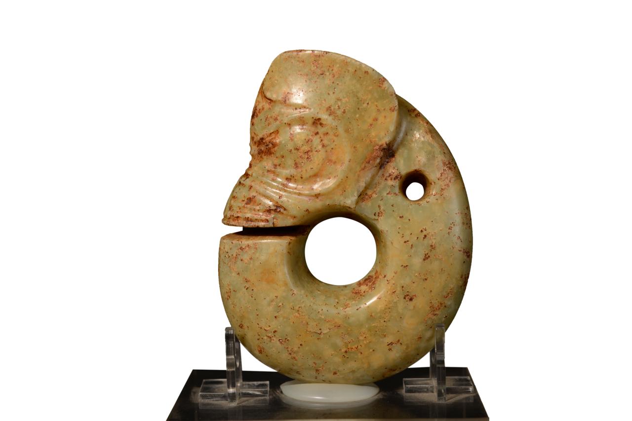 龙形古物,龙出土文物