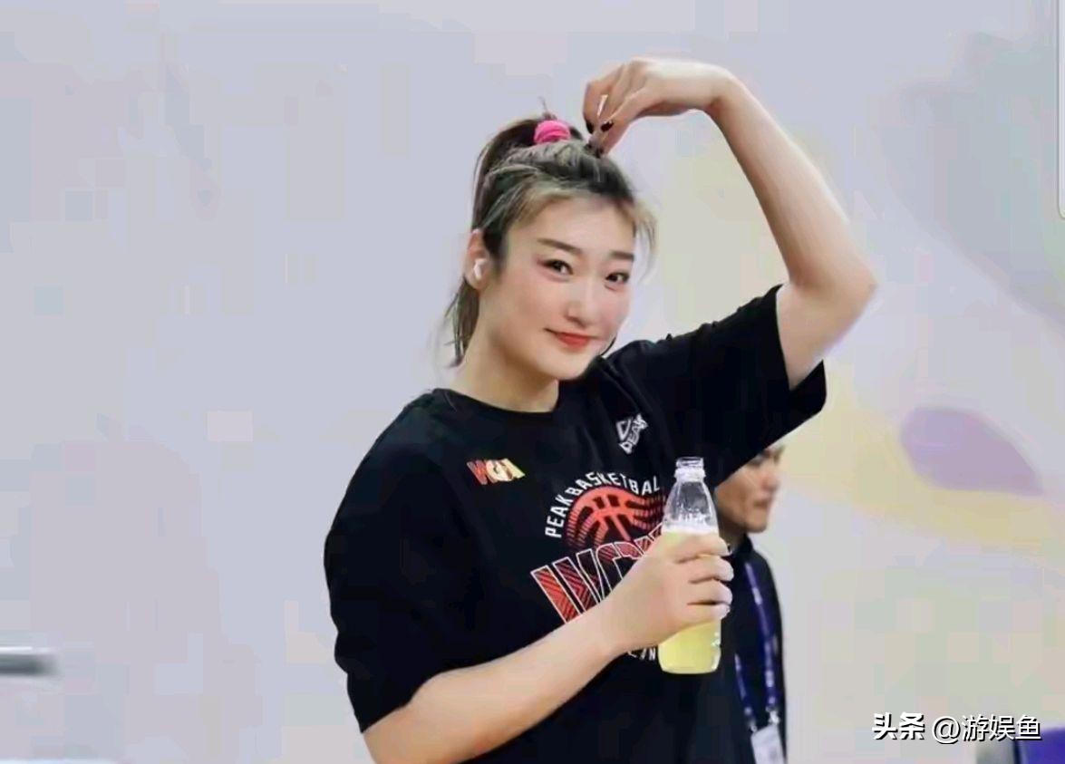 女篮李梦被曝当小三图片,女篮队员李梦被曝当小三