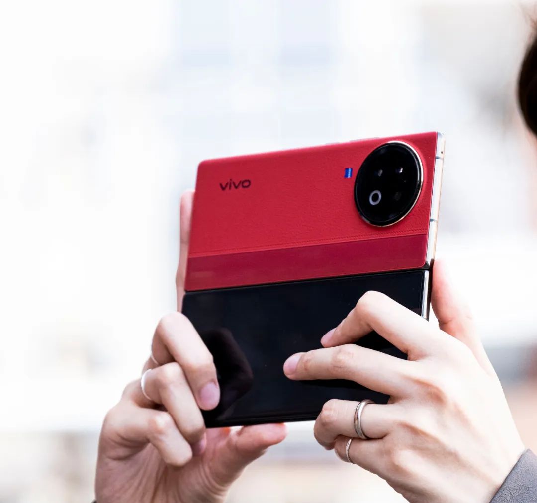 vivoxfold和华为matex2哪个好,vivoxfold2