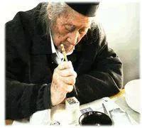 全国百岁老人各省排行榜,百岁老人堪称一部历史