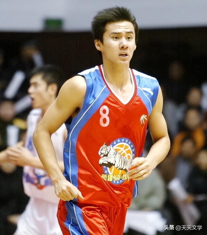 中国篮坛*疆新**好“巴郎”木拉提：他有一个好妻子，他俩都是亚军