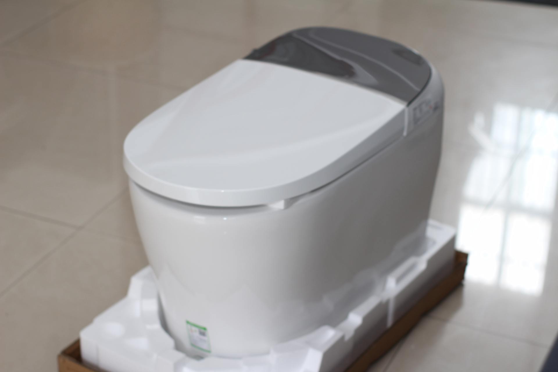 一脚踢的车你开过，一脚踢的马桶你用过吗？