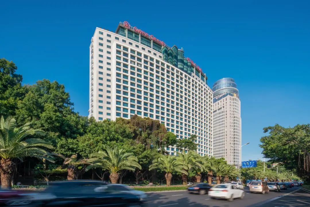 俯瞰鼓浪屿的全景尽收眼底,发现这里