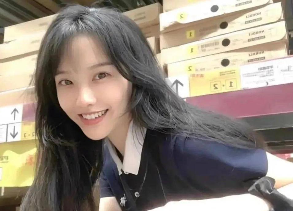 挖呀挖，赚呀赚,五一收入上百万？网传的黄老师真实身份“曝光”