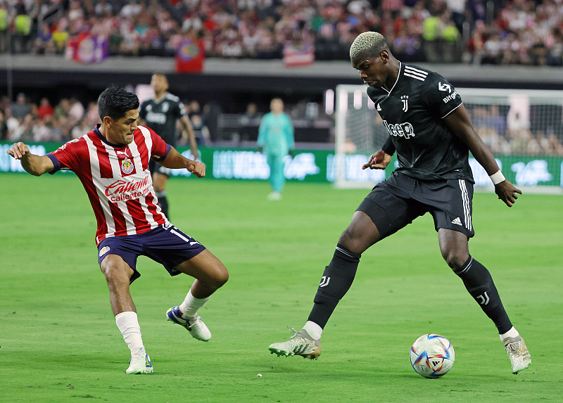 传了4年价格终于正常了！曼联盯上意甲顶级中场，皇马阿森纳竞争