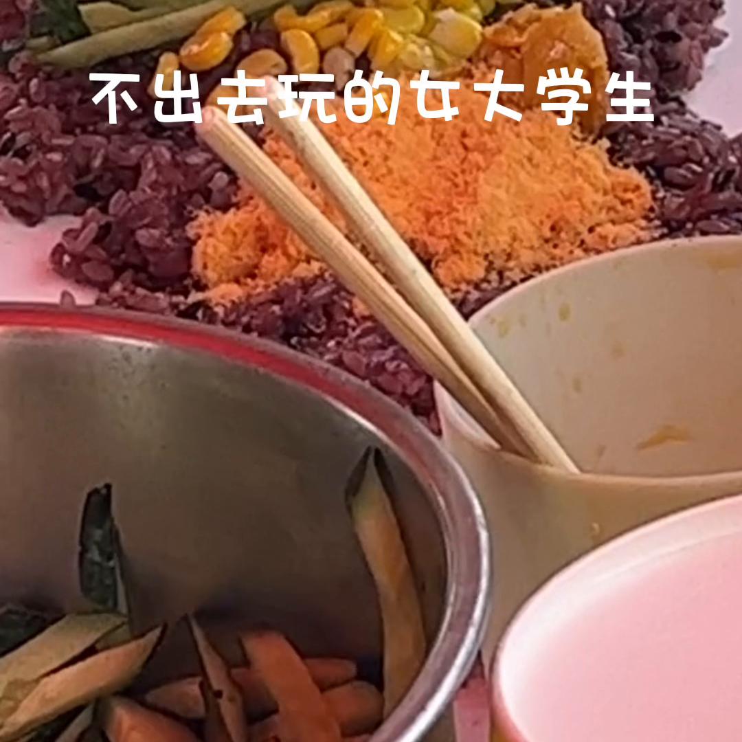 网购一个月收100多个快递 (网购经常用的都是哪几家快递)