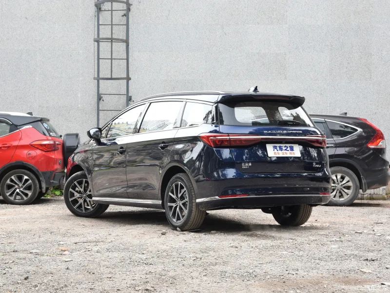 宋maxdm-i七座值不值得买,宋maxdm-i六座空间