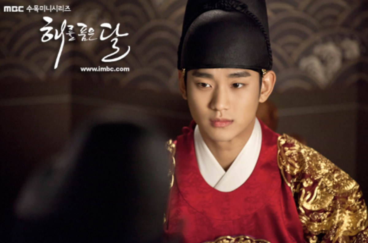 衣袖红镶边韩剧在哪个网站可以看,韩剧衣袖红镶边什么时间更新