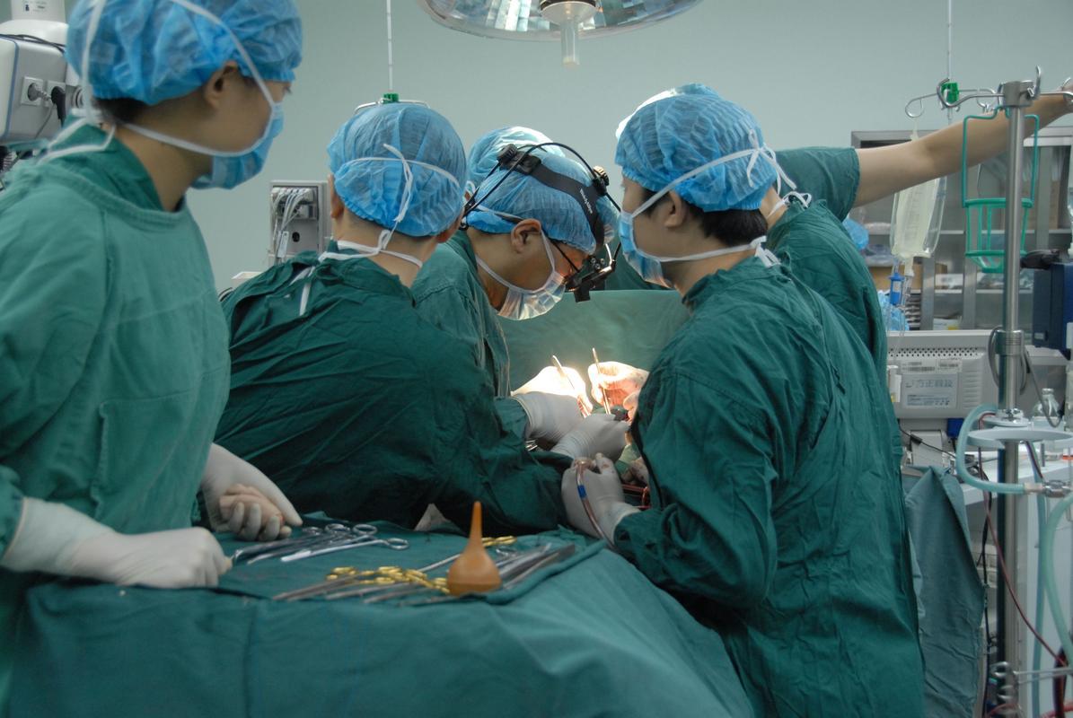 装心脏支架利大还是弊大,逐渐停止安装心脏支架