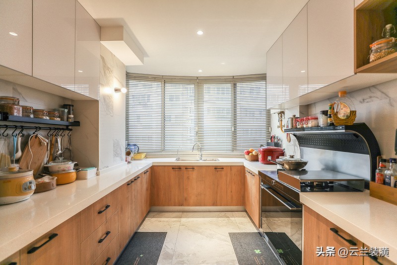 面积小的房子瓷砖颜色选什么颜色,白颜色瓷砖用啥颜色美缝剂好看