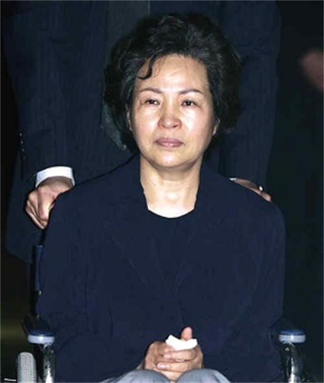 韩国总统卢武铉跳崖,韩国总统卢武铉之死