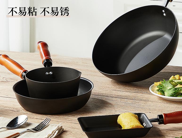 在铁锅中挑选出正规的铁锅,铁锅选购方法如何选择适合的铁锅