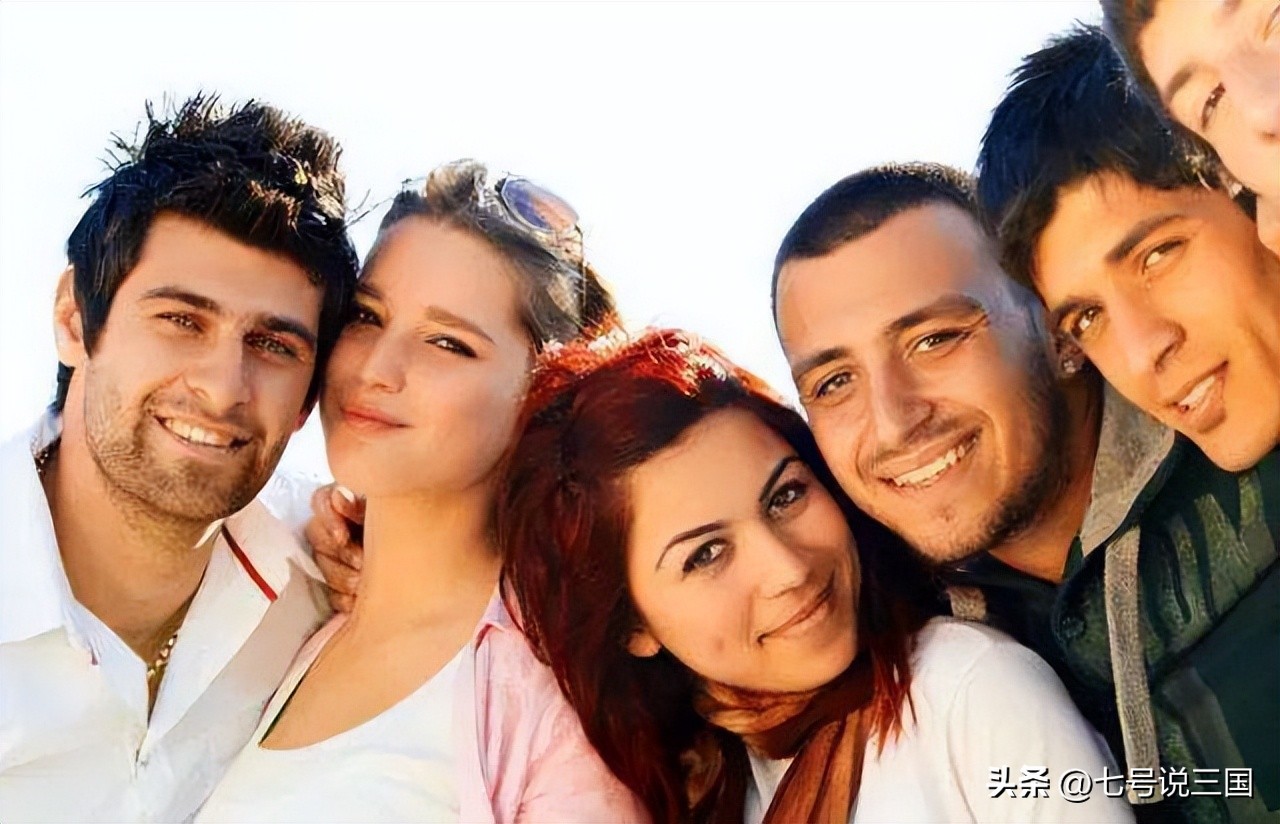 欧盟27国经济总量,欧洲27国年总产值多少