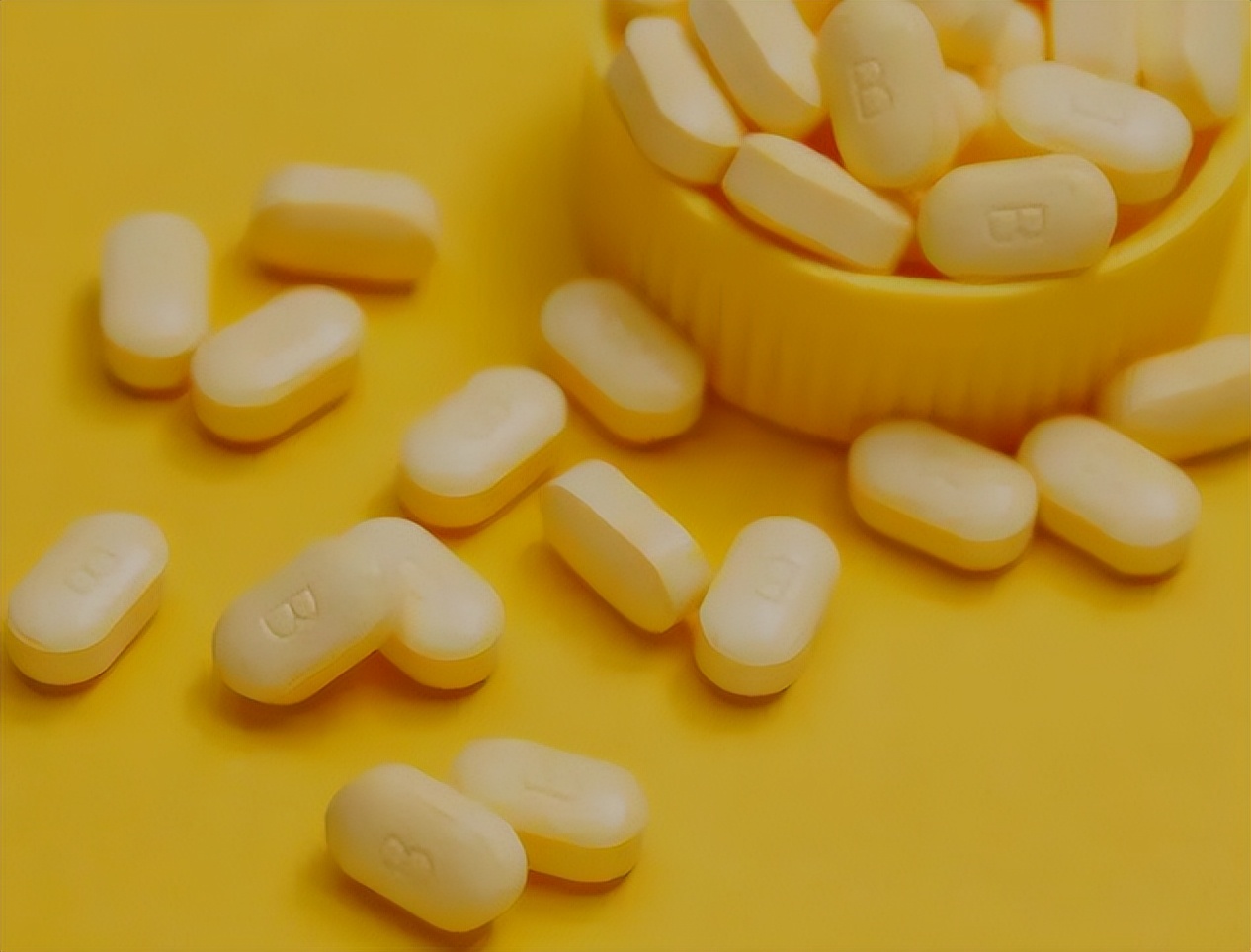 女性54岁有必要每天补充叶酸吗,50岁女性可以长时间服用叶酸吗