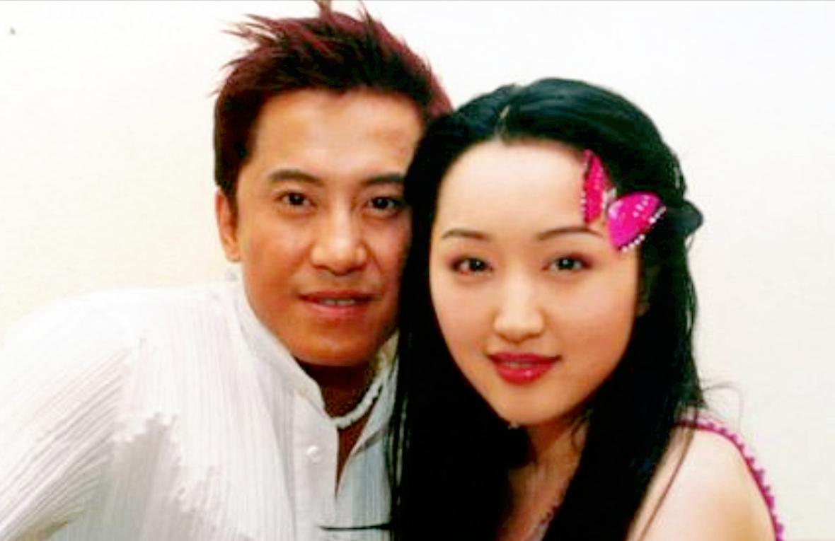 杨钰莹45岁不老照片,杨钰莹从1岁到50岁的容颜变化