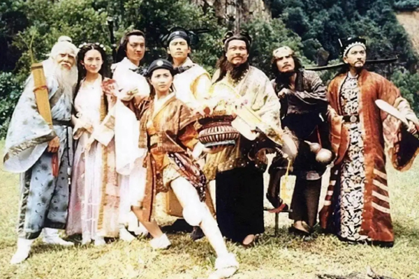 红极一时的《东游记》，主题曲《逍遥游》，化用了多少毛主席诗词