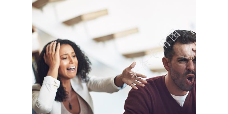 43岁男性：每次出差回来，家里都会换床罩，兄弟：事出反常必有妖