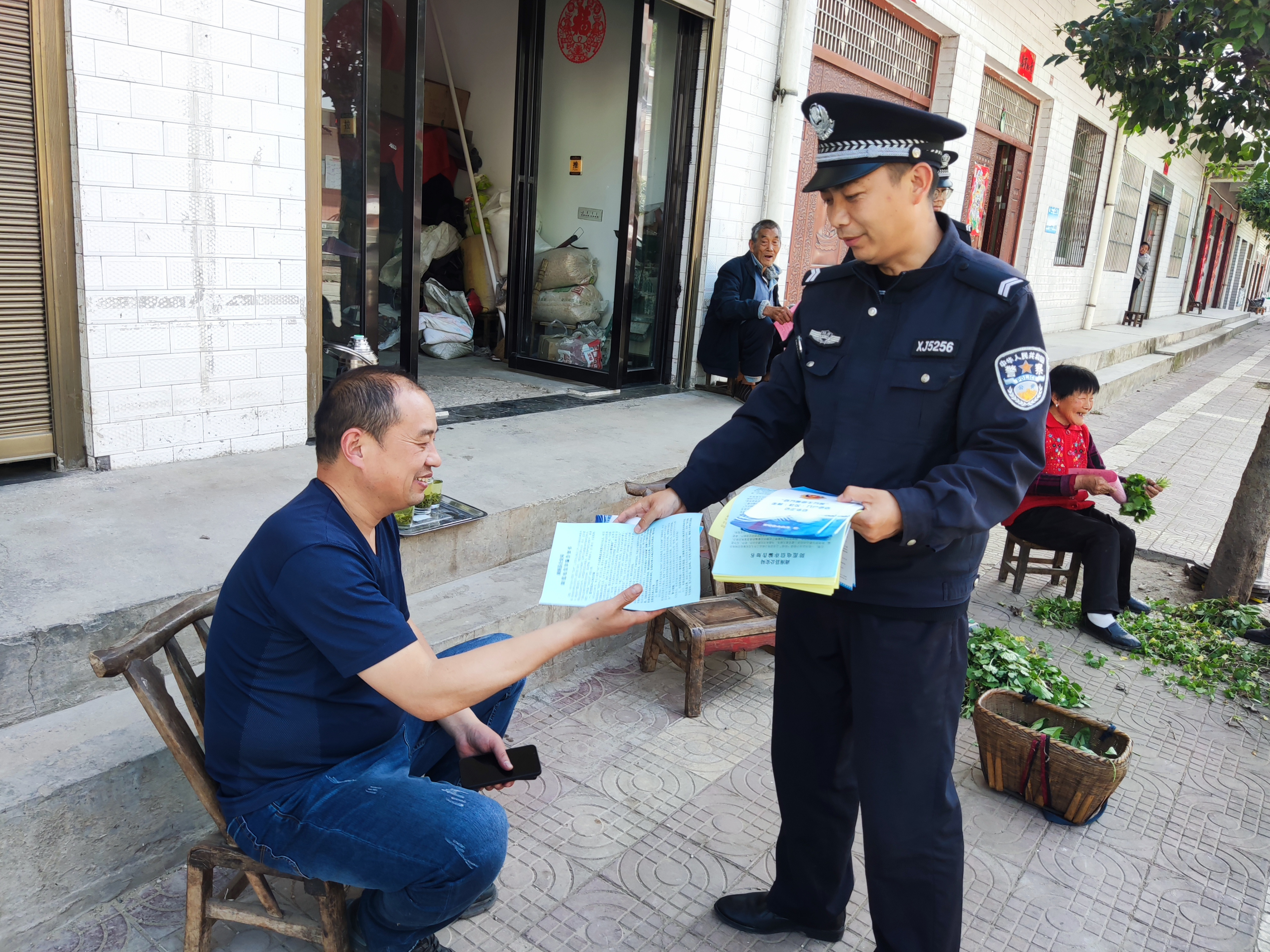 商南公安：十里坪派出所“六聚焦六到位”确保精耕细作“责任田”