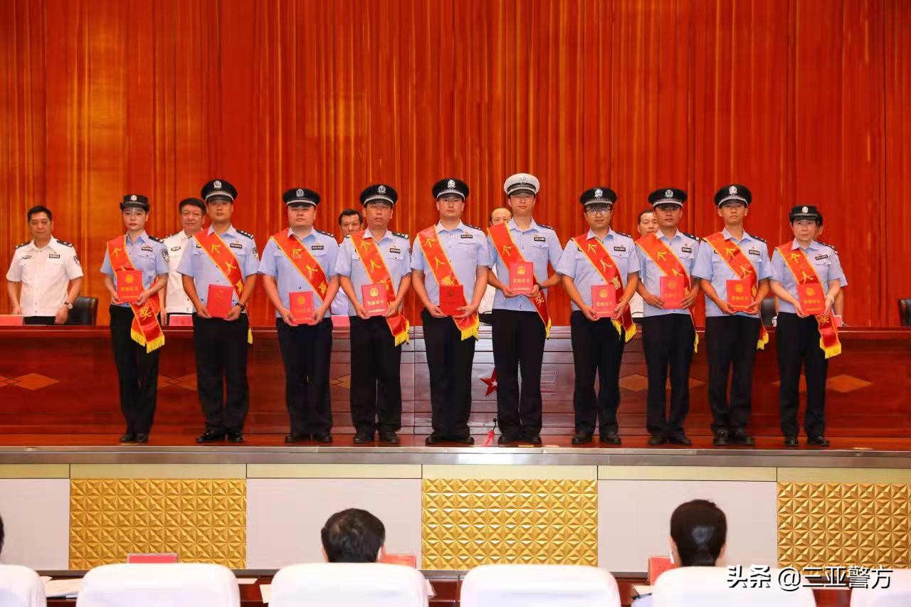 三亚市公安局2018年工作汇报片,三亚市公安局开会视频