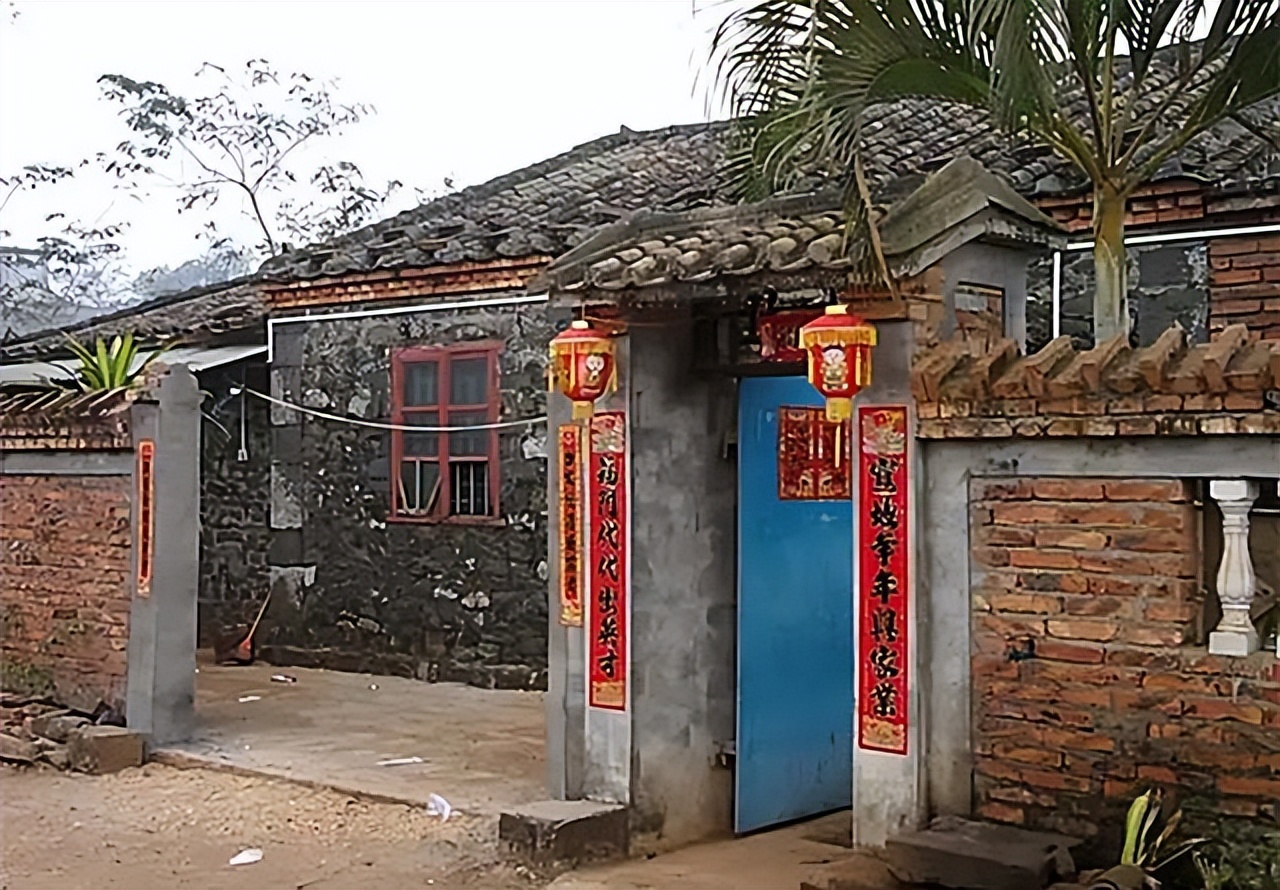 96年海南巨蟒报恩是真实的事吗,96年海南巨蟒为报恩甘愿当保姆