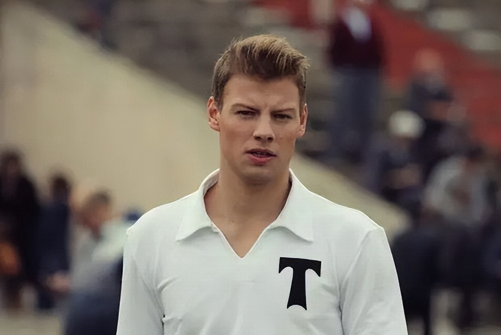 苏联足球历史最佳球员,苏联足球历史最佳球星