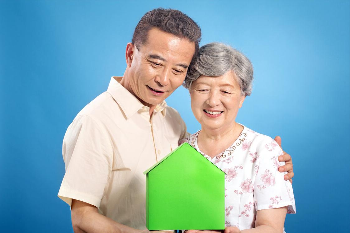 长寿的秘诀就是懒越懒越健康,年过50健身动作