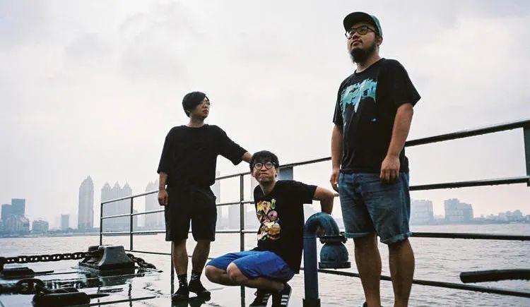 中国足球乐队正式签约ALGAMCHINA成为ErnieBall中国区代言艺人