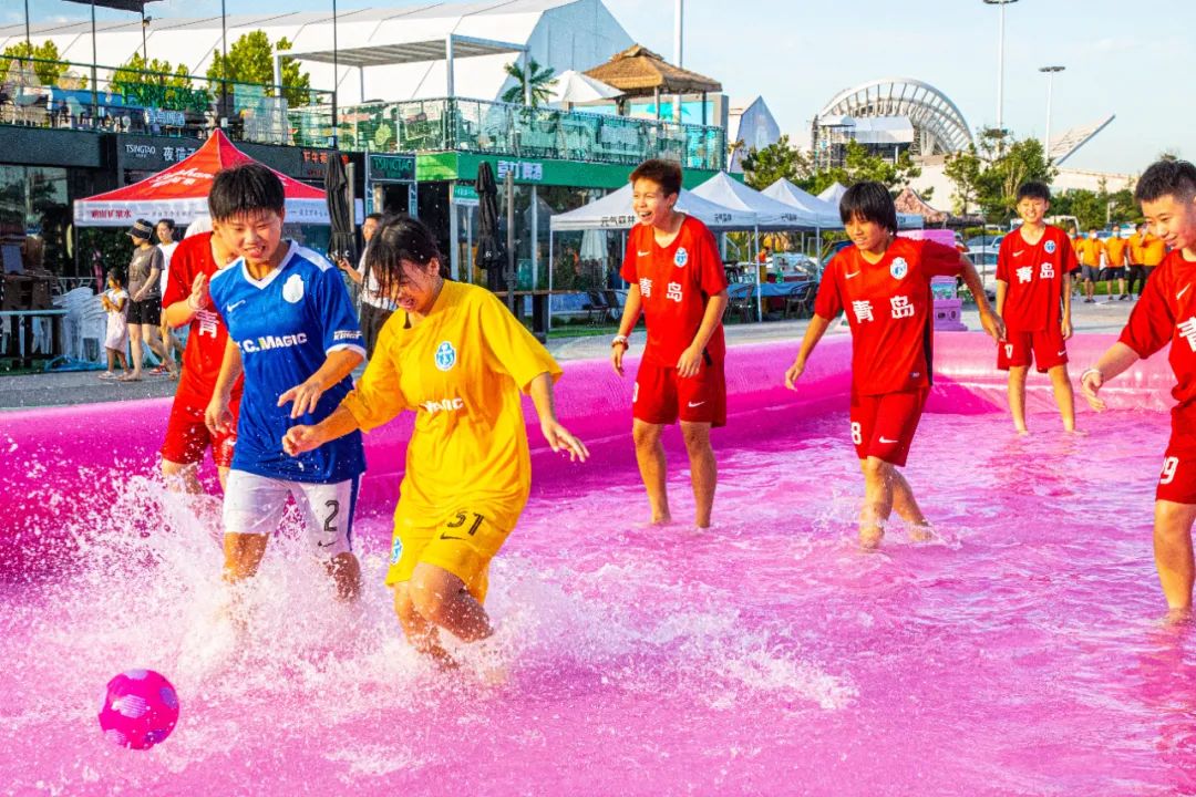 竞放势能水上足球友谊赛激情开赛
