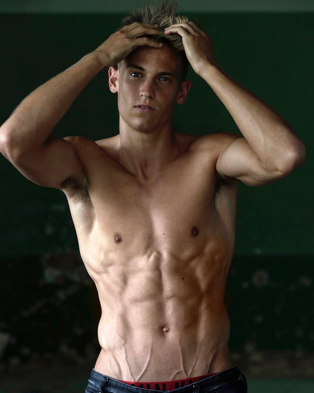 四年一度足球比赛,四年一度的世界杯