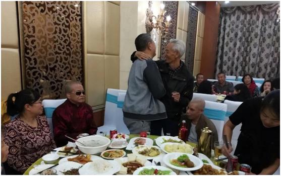 一喝酒就脸红的人能不能练出酒量,喝酒时脸红的人酒量好