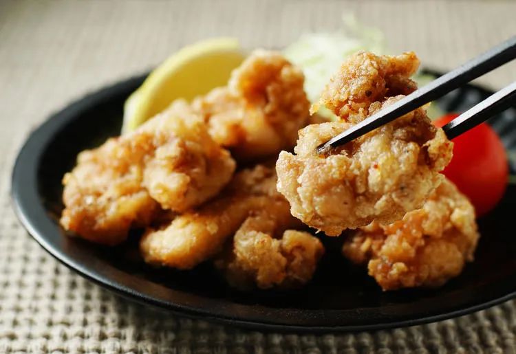 日元大幅度贬值买日本货,日元贬值去日本劳务还能赚到钱吗