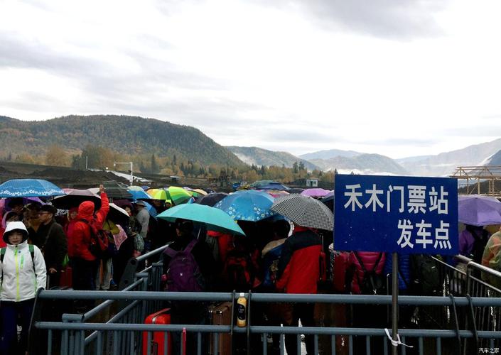 井喷式旅游,新疆旅游业井喷式增长