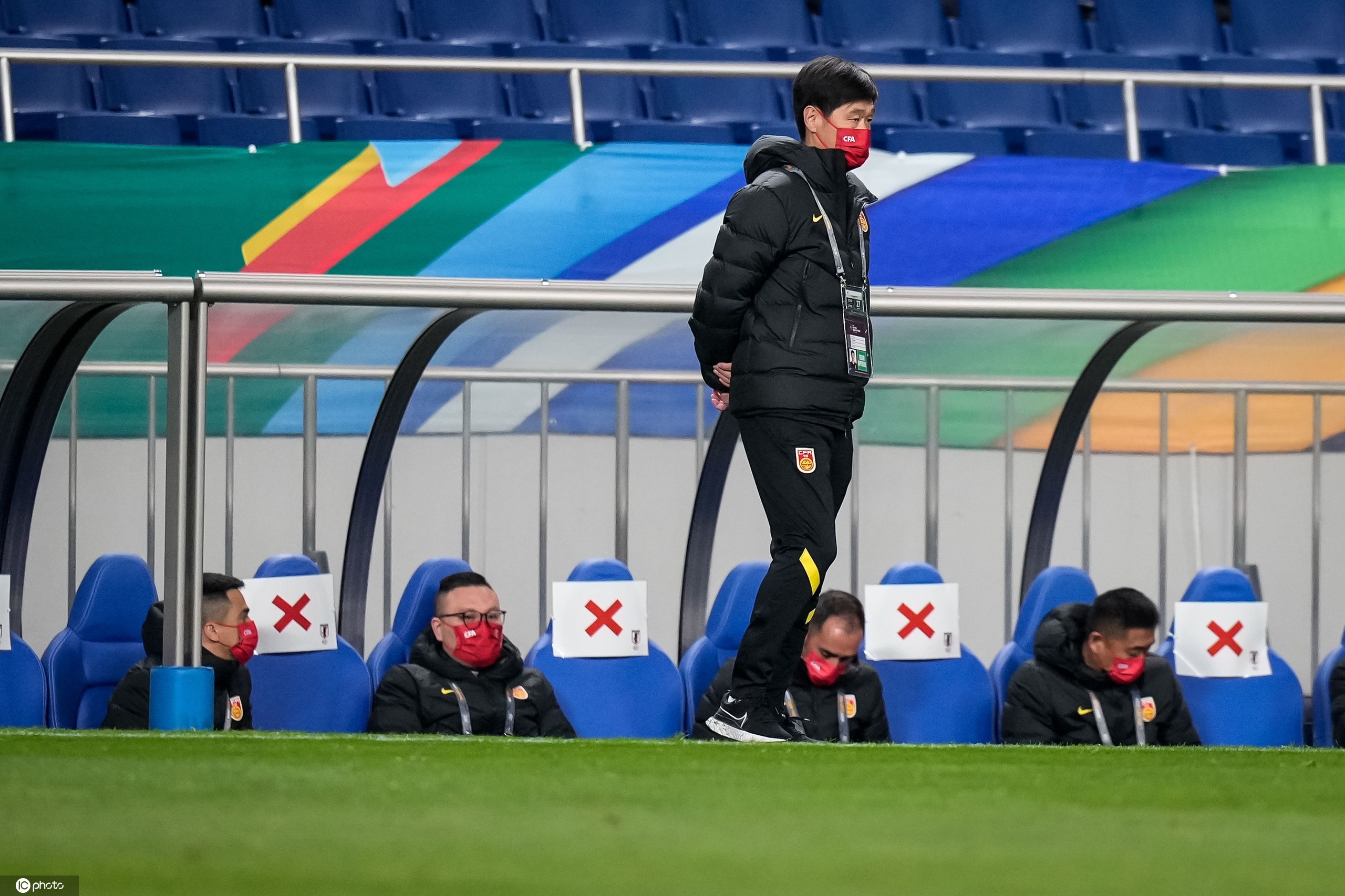 青岛足球教练李霄鹏,李霄鹏鲁能换帅视频