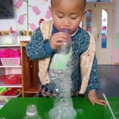 探秘泡泡之旅--道朗镇鱼池幼儿园小班班本课程