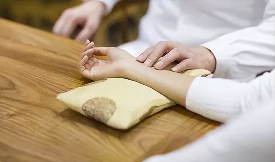 甲减和甲亢哪个可怕,甲亢后甲减跟桥本甲减哪个更严重