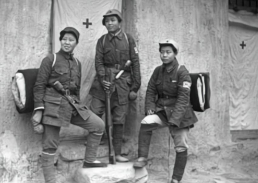 八路军女兵被敌人杀害,中国女兵被日本老兵杀害