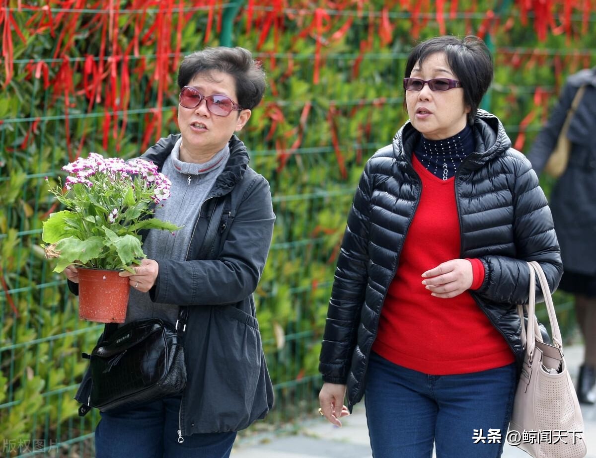 清明扫墓讲究颇多,“3做5禁忌”一个都不能错,今天你做对了吗