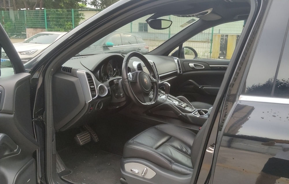 几万块老款卡宴,老卡宴几万块