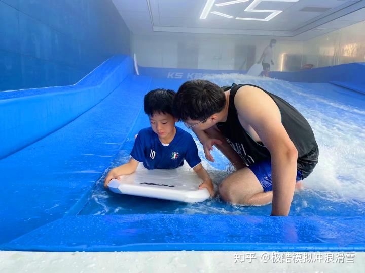 广州室内冲浪设备,室内大型冲浪设备