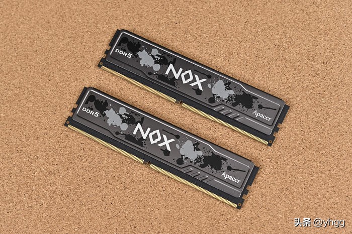 乔思伯松果d41mesh副屏版白色机箱,乔思伯d41标准版能后期加装副屏吗