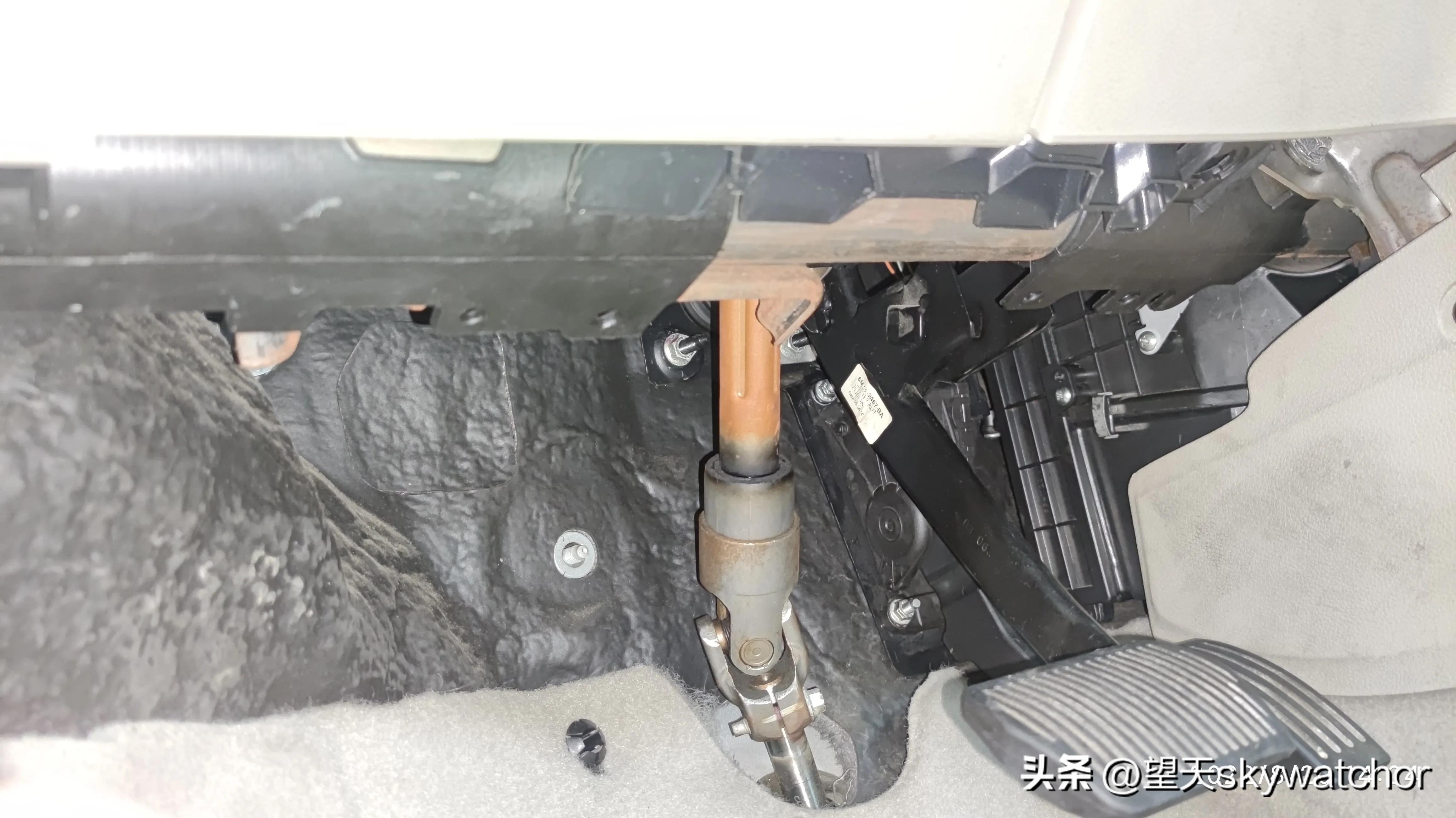 07福克斯鼓风机调速电阻,07款福克斯鼓风机电阻经常烧坏