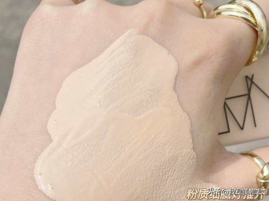 底妆自然清透妆容教程,最完美的底妆搭配