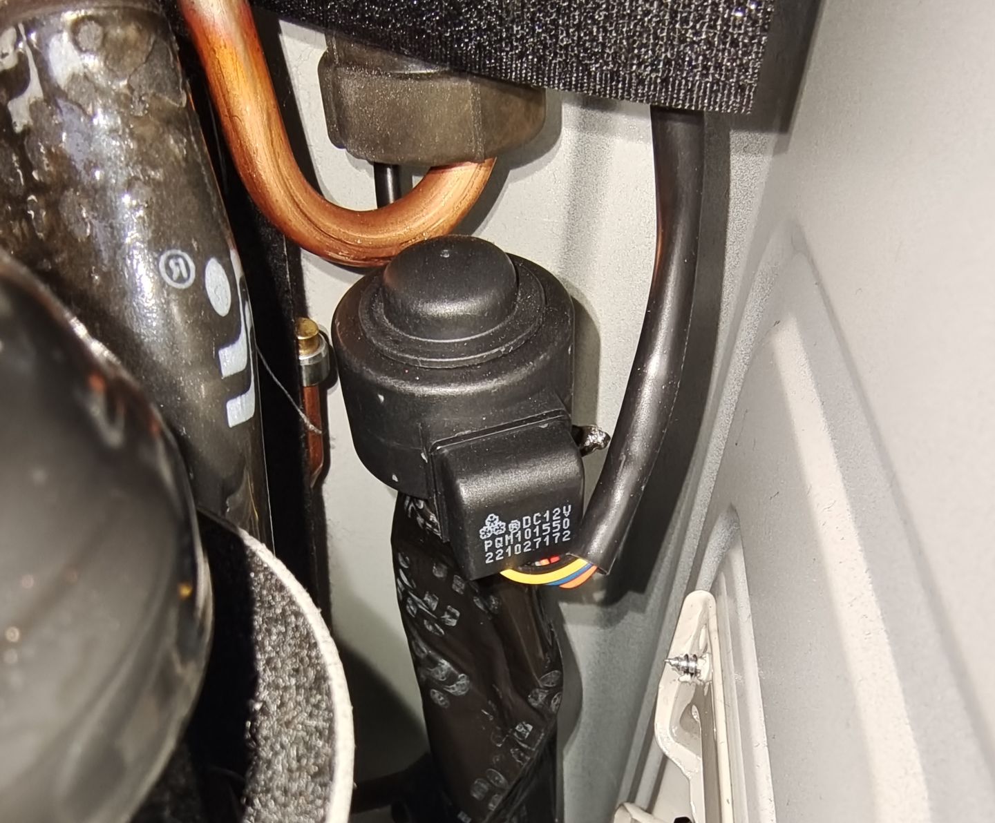 美的空调酷省电和风酷拆机测评,美的酷省电空调怎么开省电又制冷