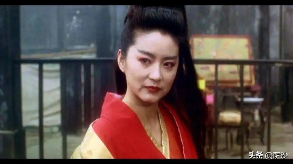 东方不败夺了教主之位,东方不败被谁所杀