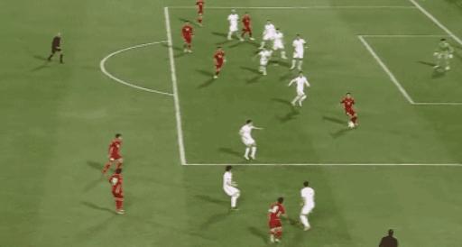 国足1-3输越南，6大名记发声，中国球迷点评犀利