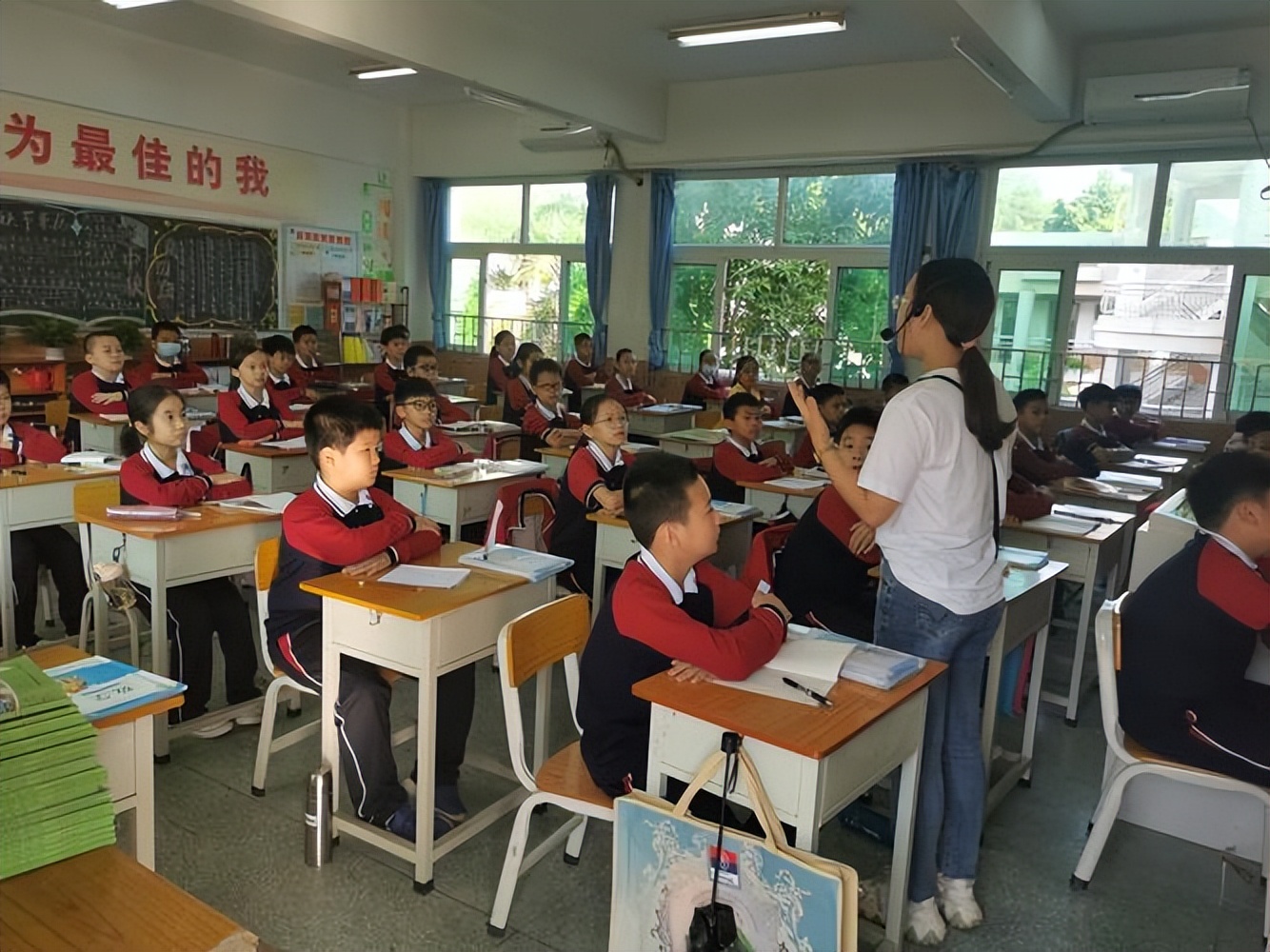 教师要实行8小时工作制吗,教师必须实行8小时工作制吗