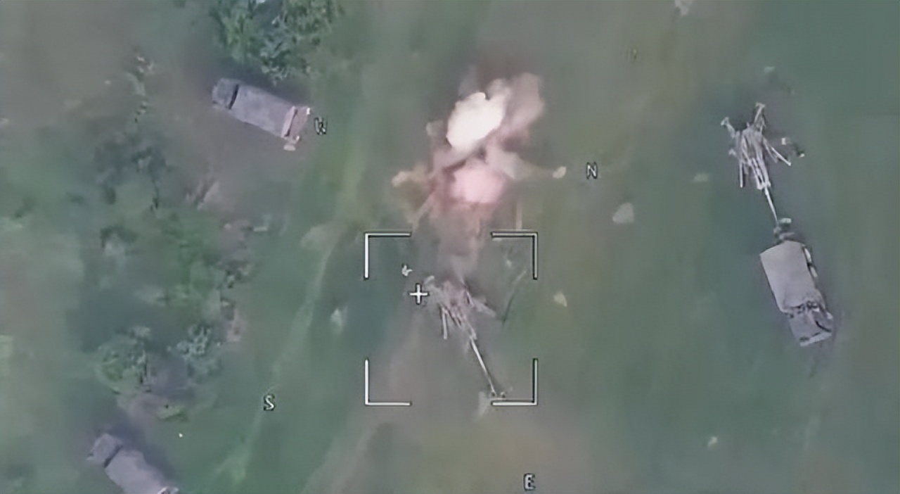 对等报复！法国大炮消灭80门俄军重炮，俄军反击令乌克兰损失惨重