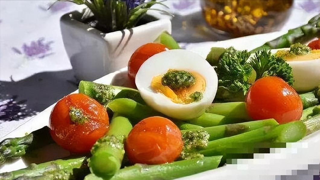 头皮上长红疙瘩脓包涂什么药膏,头皮上长红疙瘩脓包用什么药